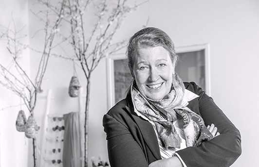 Inge Hoogesteger, founder of Sjaal met Verhaal